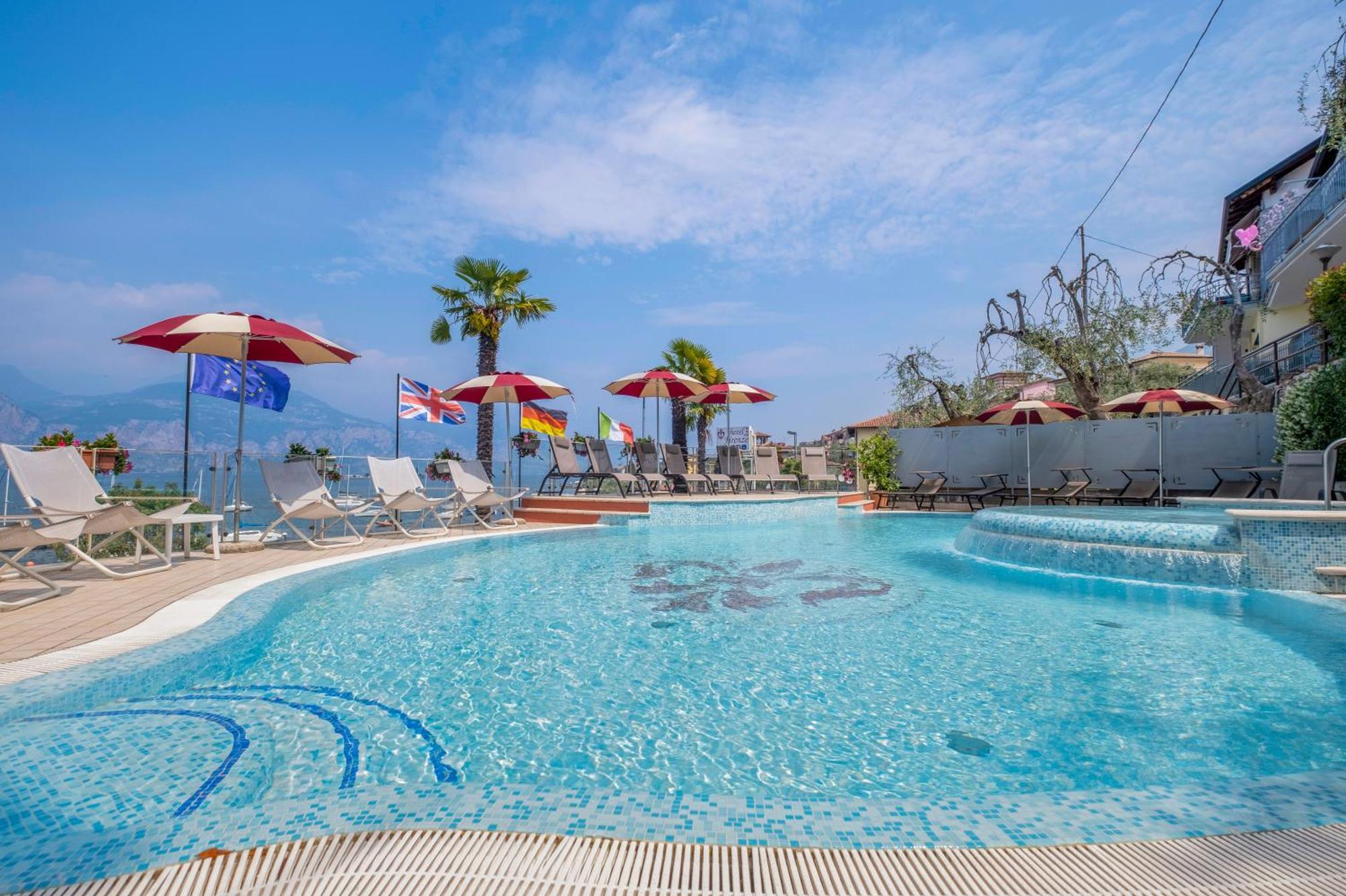 Hotel Firenze 3 Stelle Superior Brenzone sul Garda Buitenkant foto